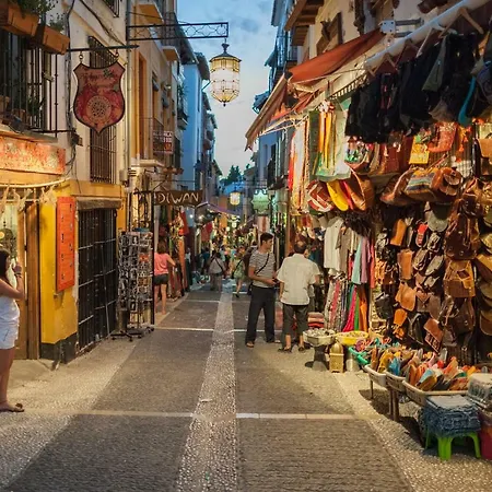Centro * Grenada